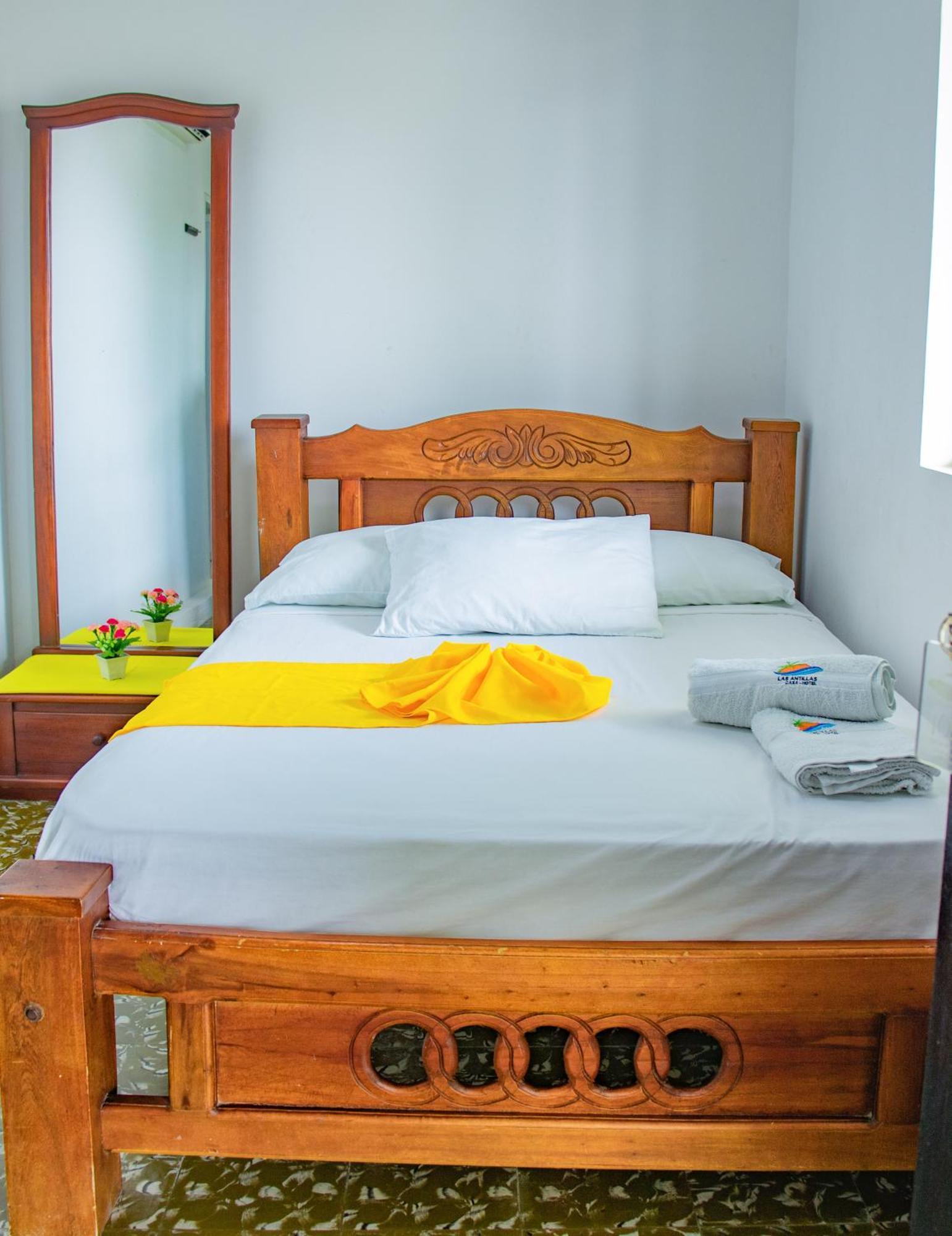 Casa Hotel Las Antillas Tolu Luaran gambar